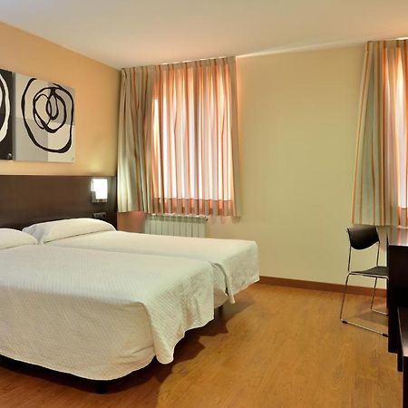 Hotel El Paso Honroso Hospital de Orbigo Bilik gambar