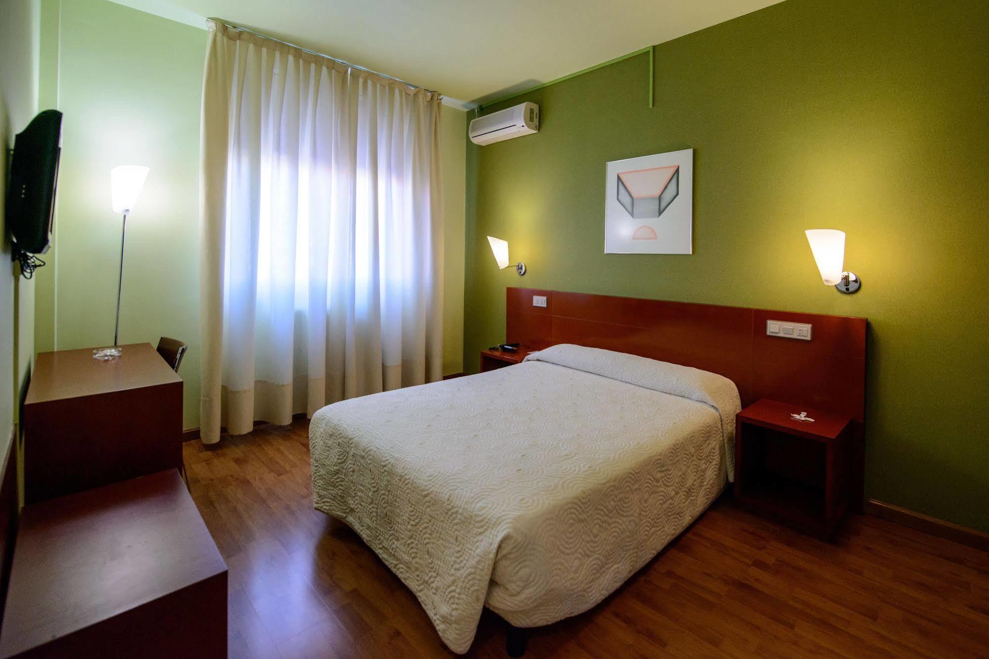 Hotel El Paso Honroso Hospital de Orbigo Luaran gambar