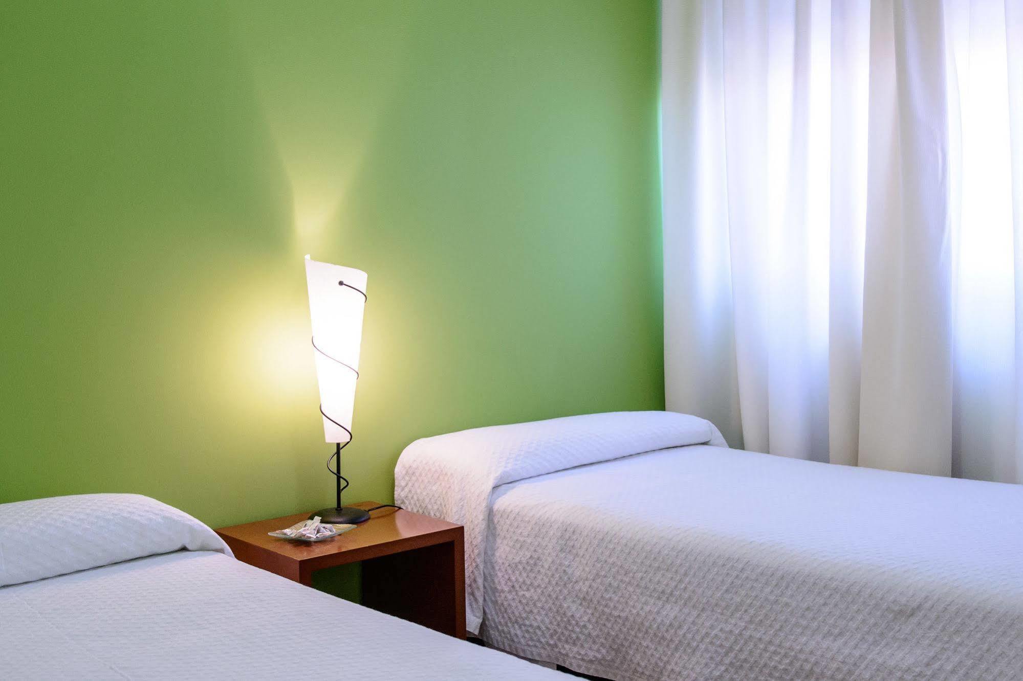 Hotel El Paso Honroso Hospital de Orbigo Luaran gambar