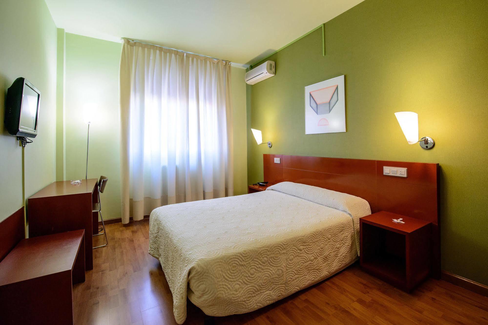 Hotel El Paso Honroso Hospital de Orbigo Luaran gambar